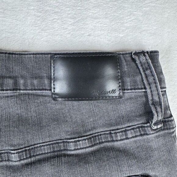 Madewell Womens 9" Mid Rise Skinny Jeans Size 31P Raw Hem Distressed Black Denim - Picture 11 of 14